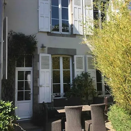 Bonheur And Company Holiday home Brehal